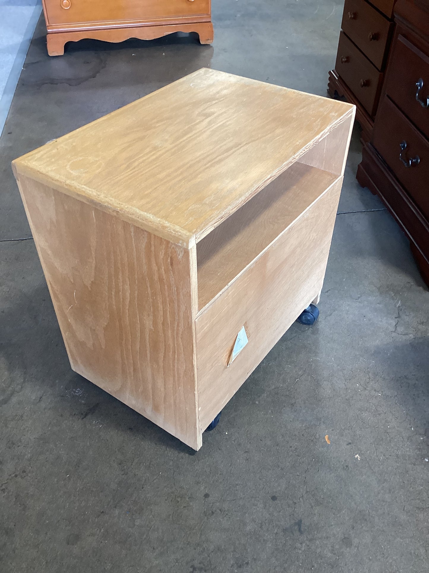 Oldie but useful mini entertainment console *WH*