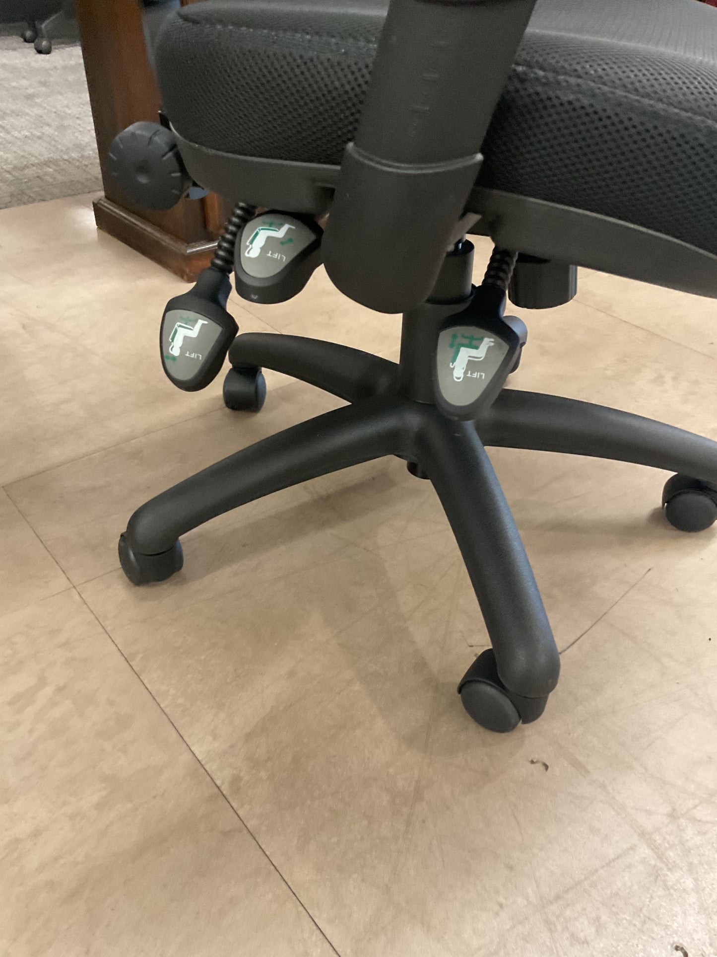 They see me rollin office chair