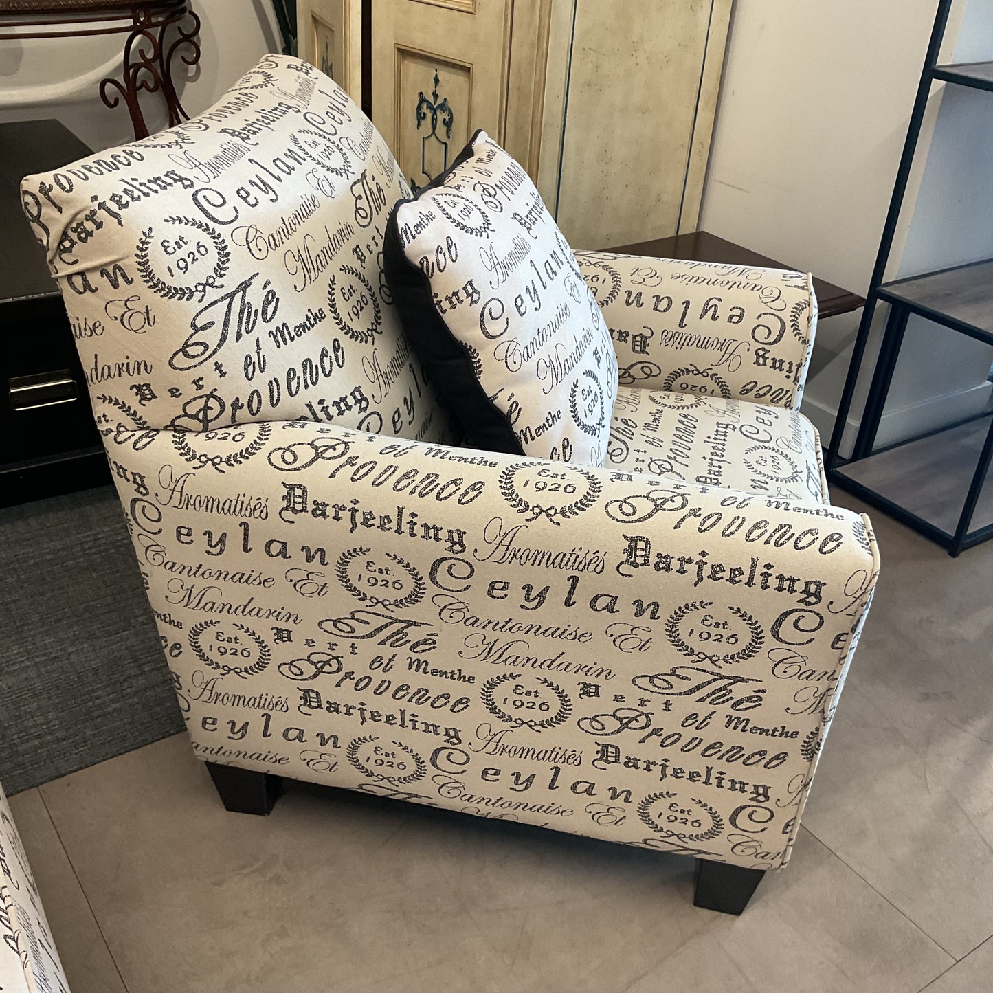 Signature Accent Chair