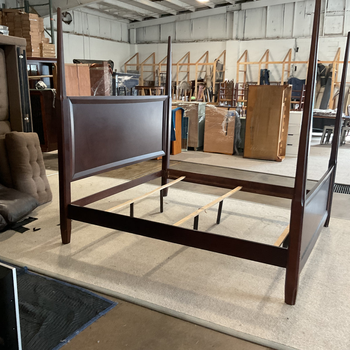 Monarch King Bed (B105) *WH