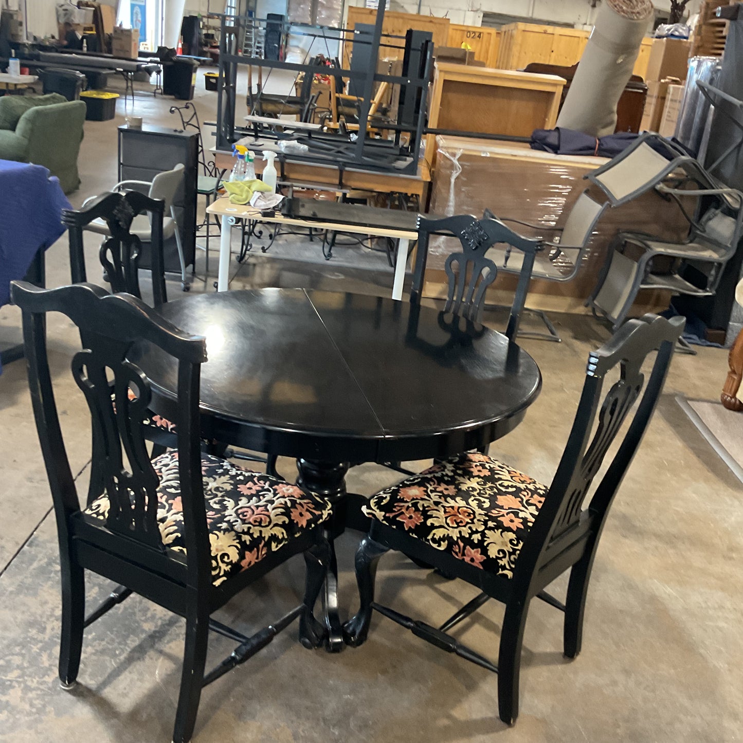 Black Vintage Dinning Set *WH