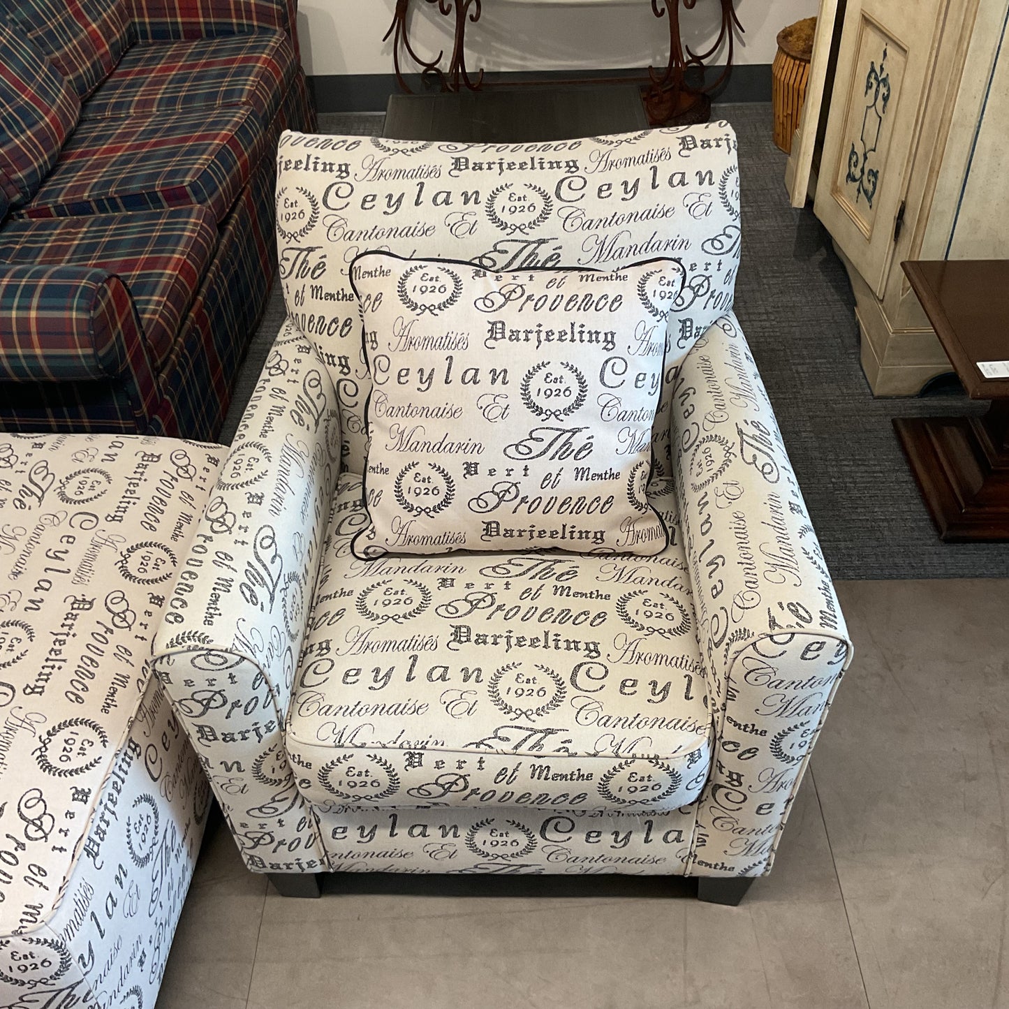 Signature Accent Chair