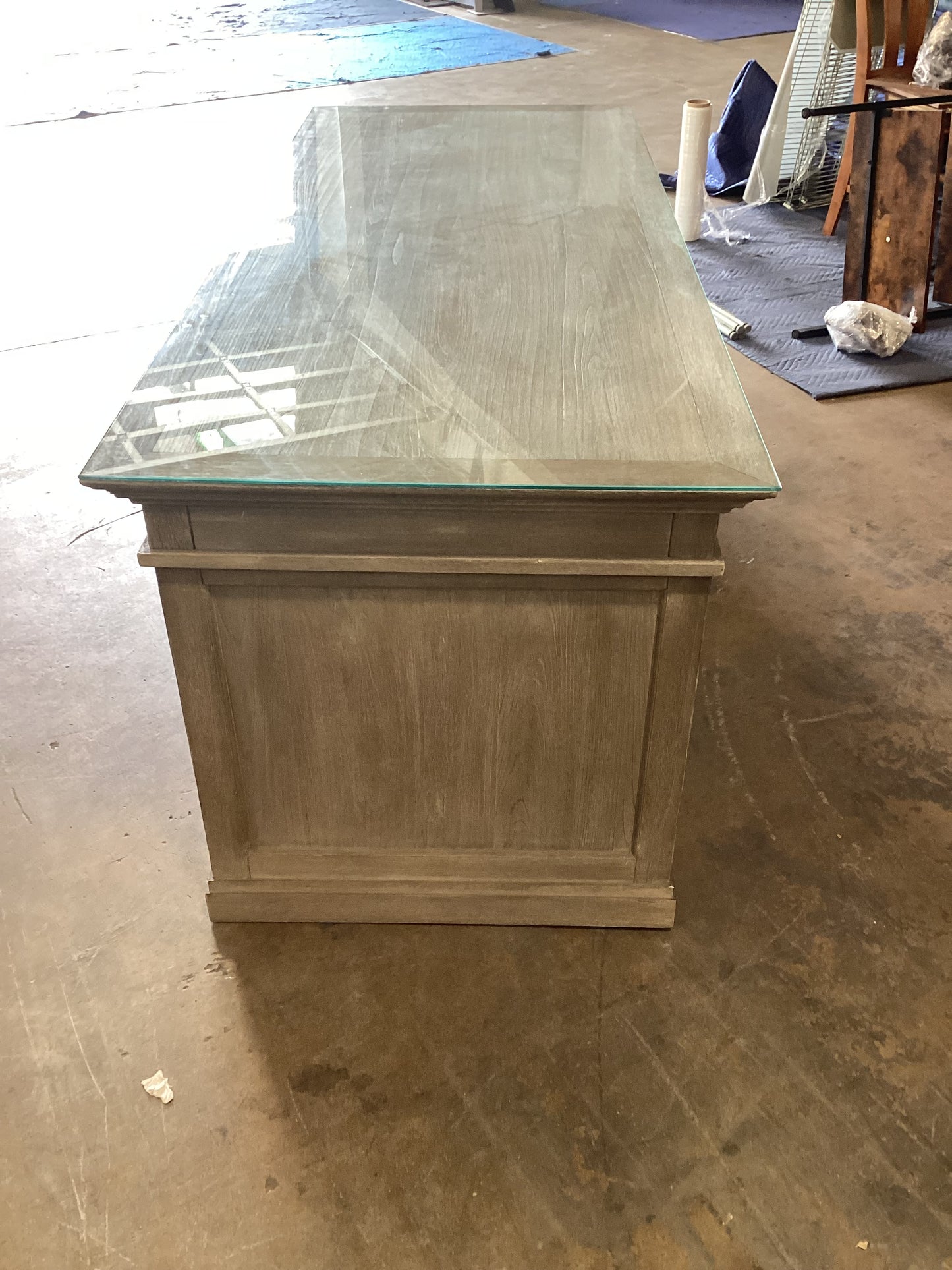 Pretty sweet desk *WH*