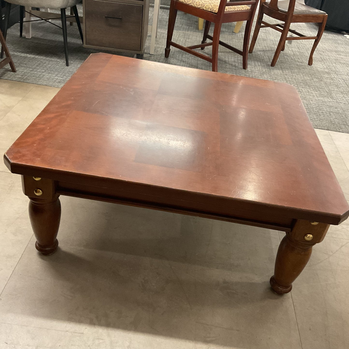Basic Cocktail Table