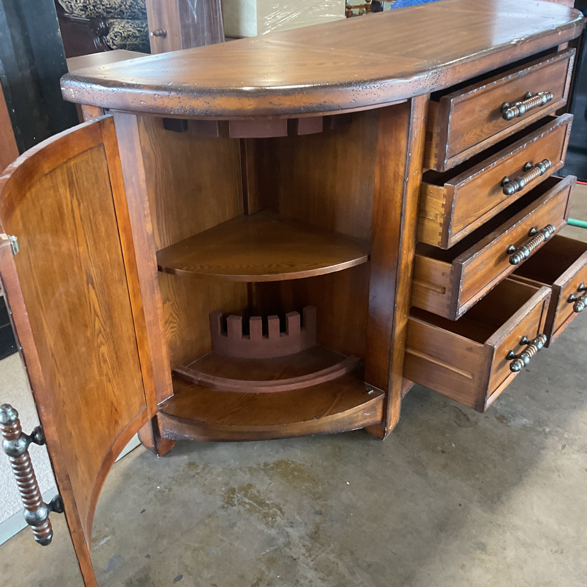Aurelia Barrel Buffet *WH