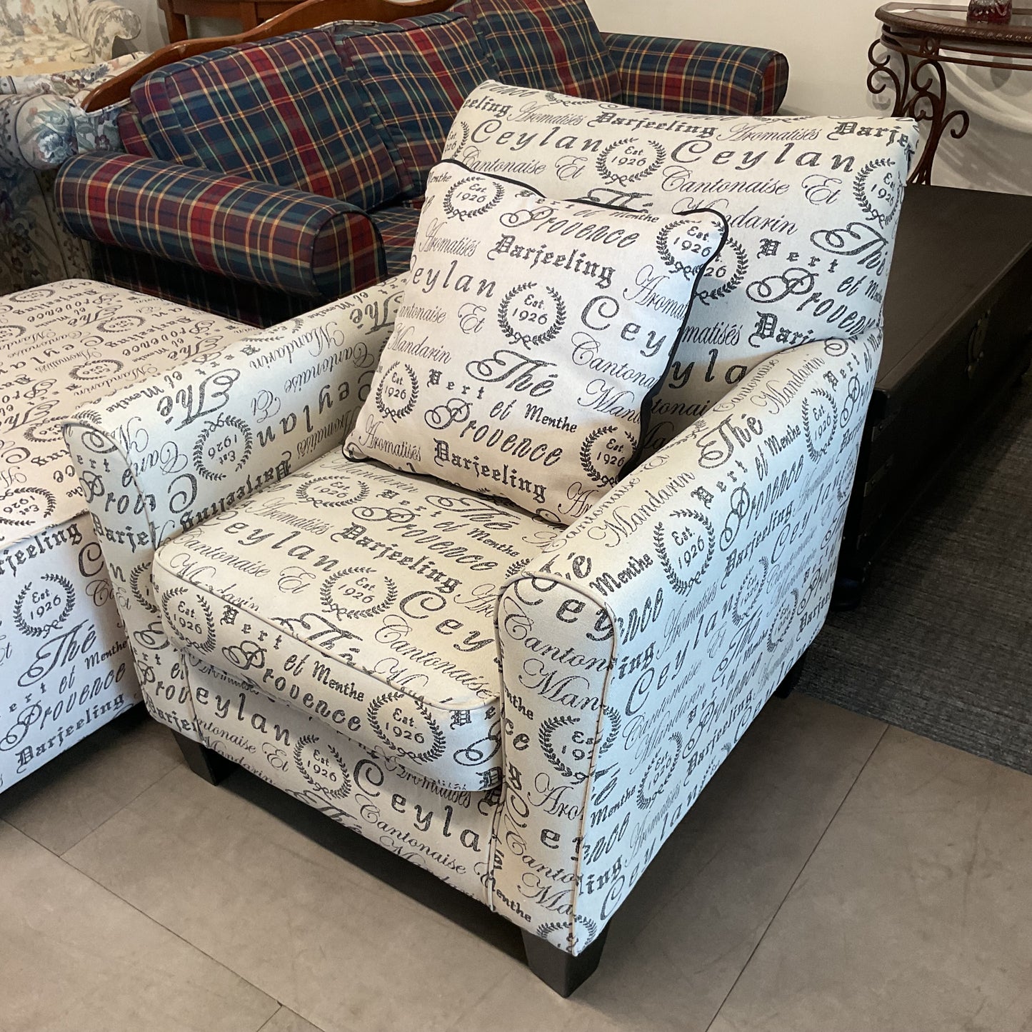 Signature Accent Chair