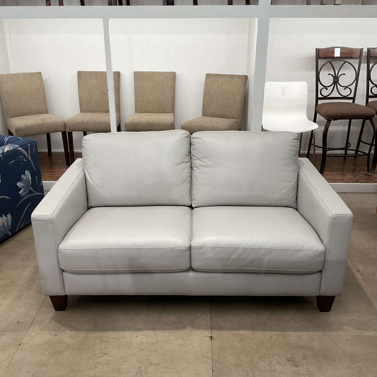 Lil Pebble Loveseat