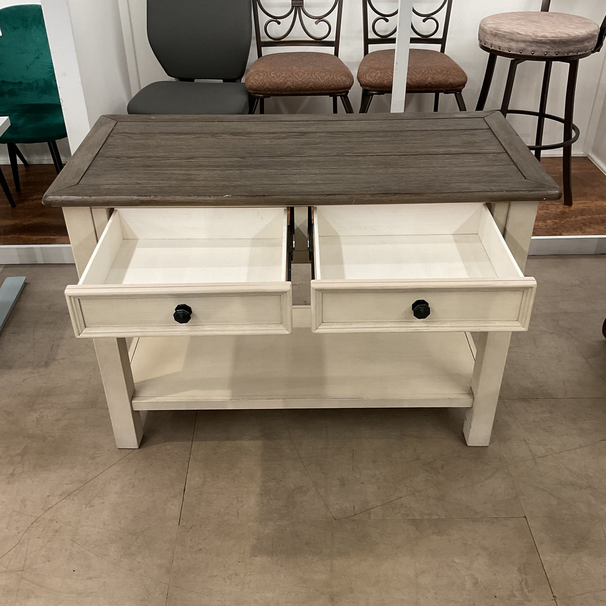 Willow Creek Sofa Table