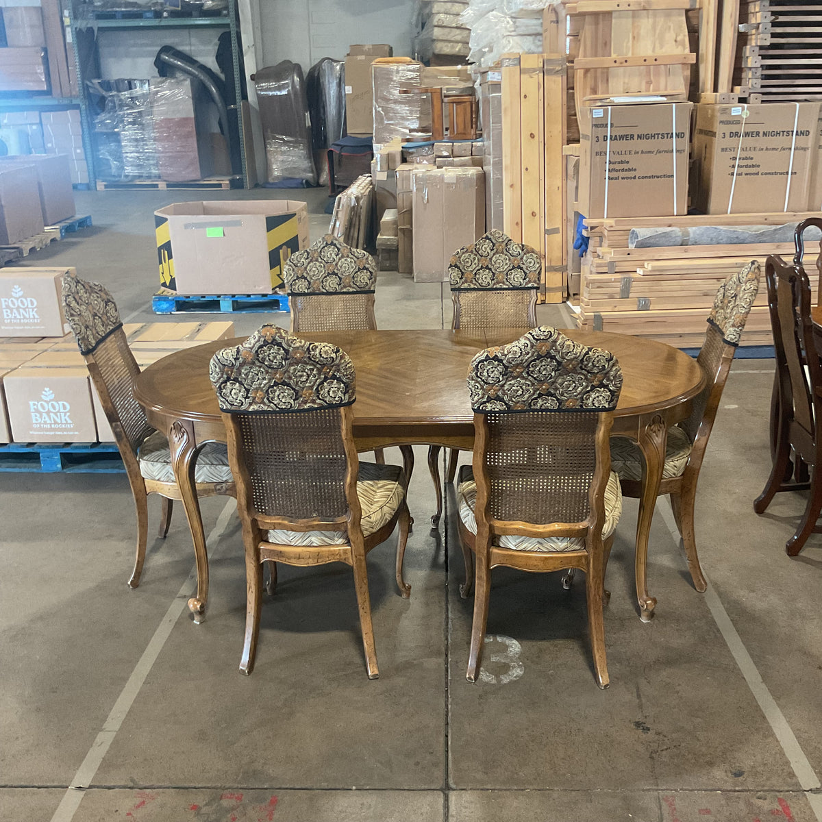 Arrow Head Dining Set *WH