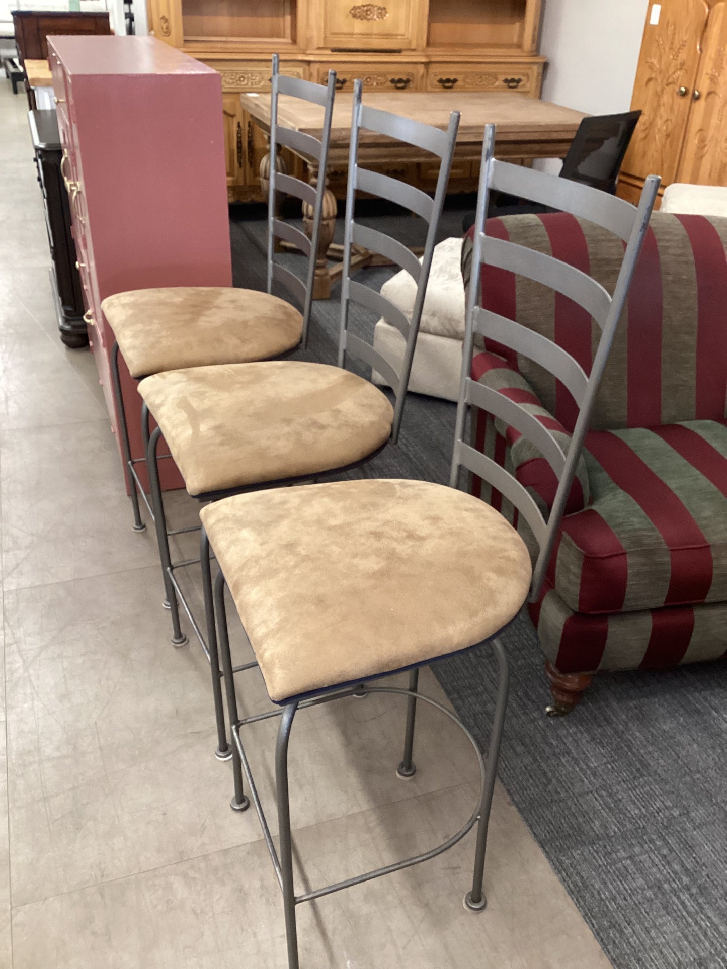 3 amigos bar stool set