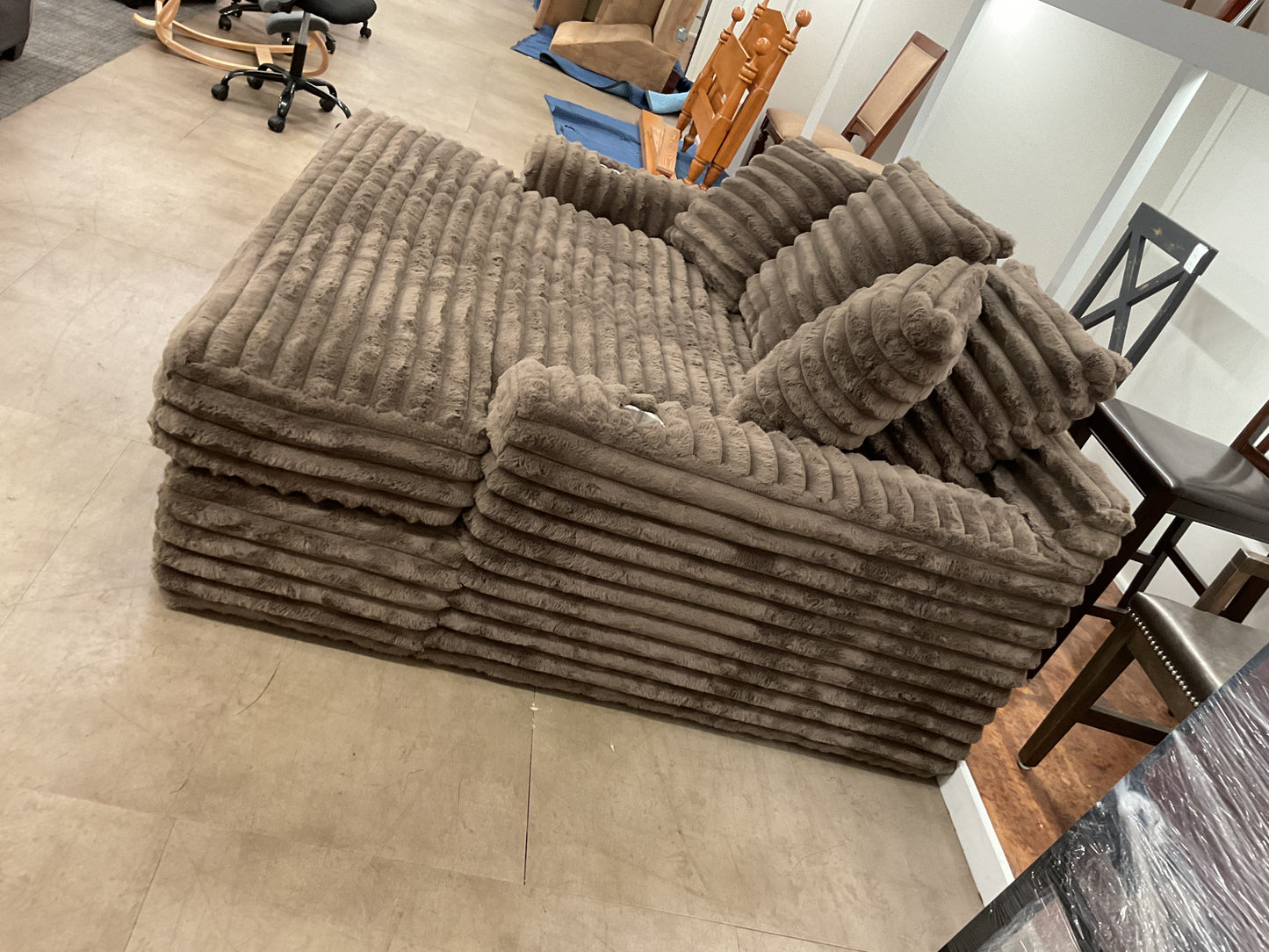 Brownie for my brownie oversized chaise lounger