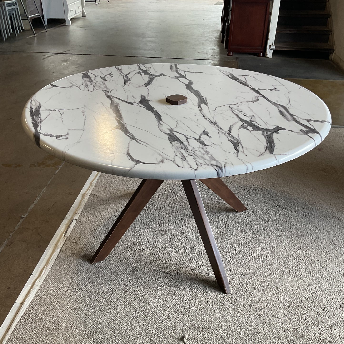 Walnut Base Dinning Table *WH