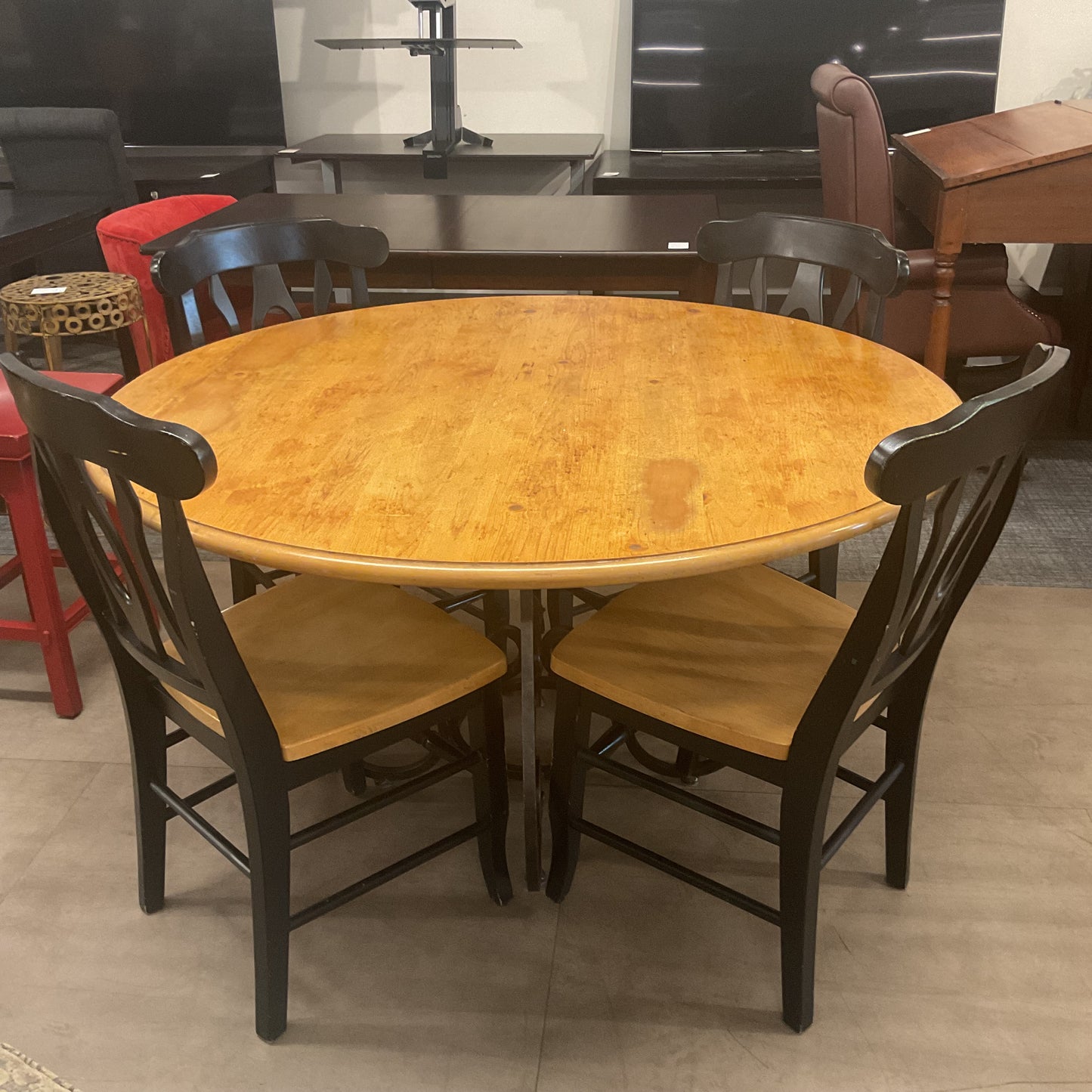 Sherwood Forest Dinning Set