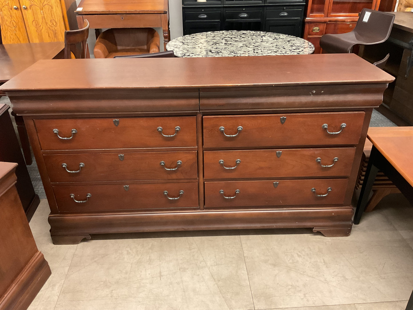 Quality dresser