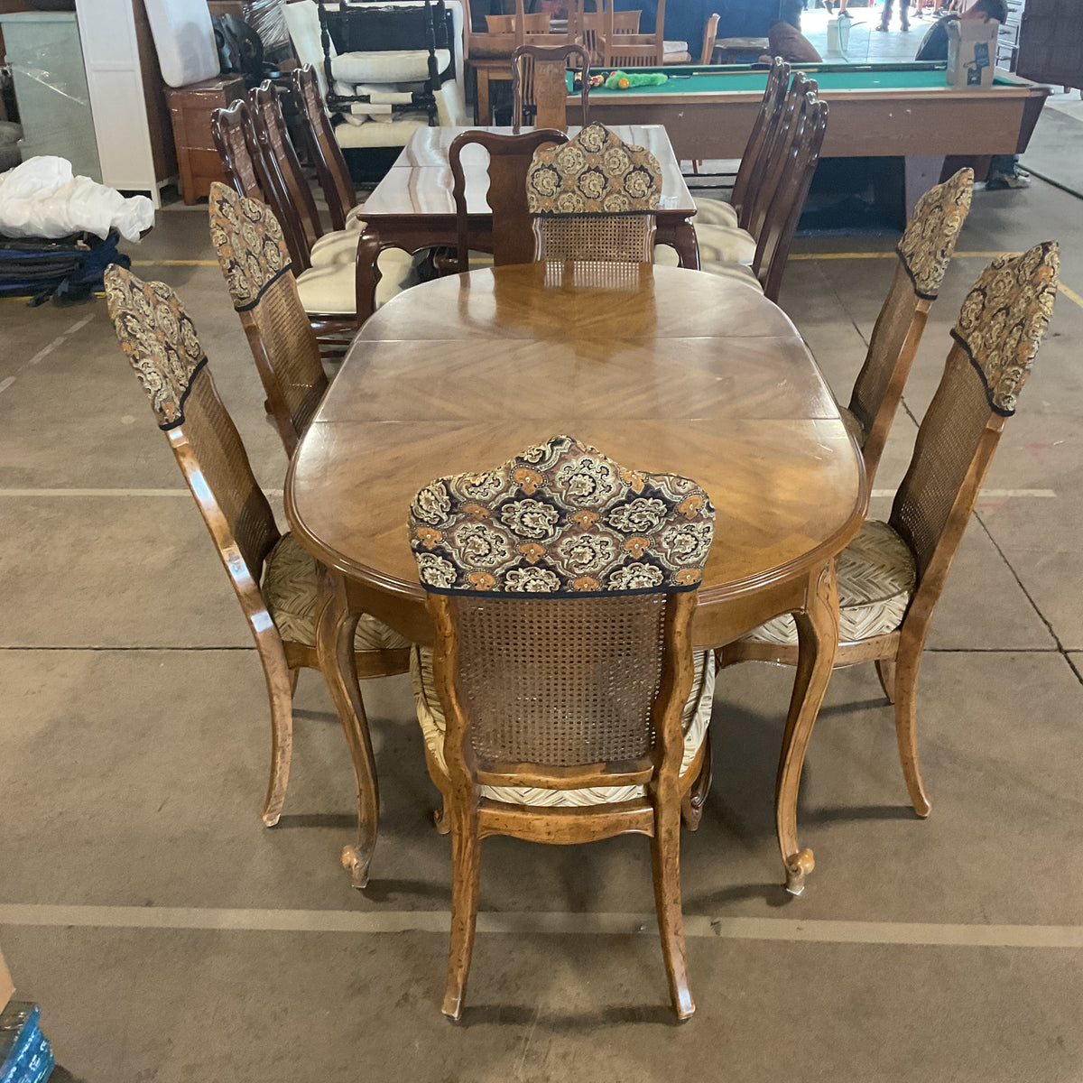 Arrow Head Dining Set *WH