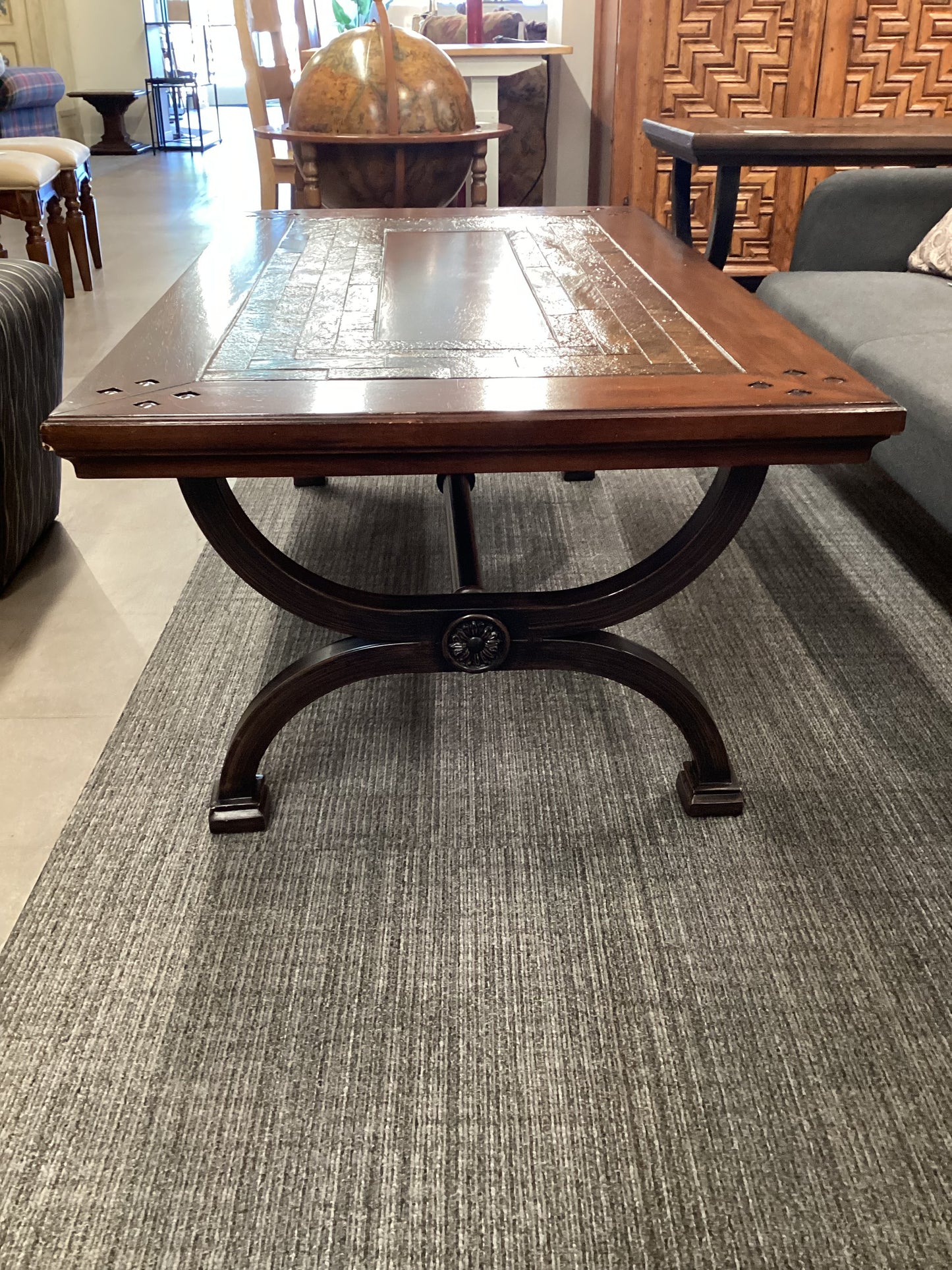 Wooden it bee nice coffee table