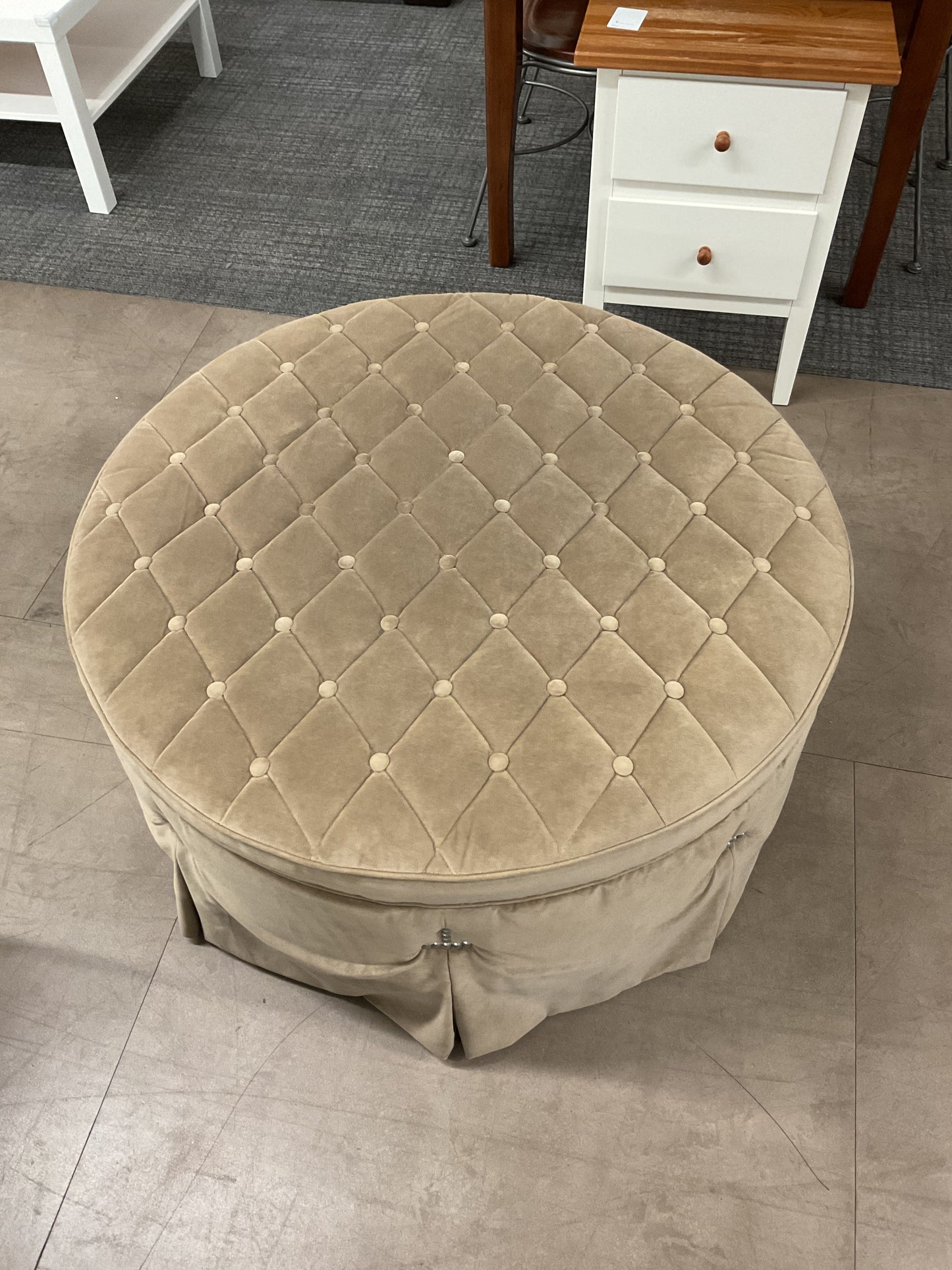 Tiana Ottoman