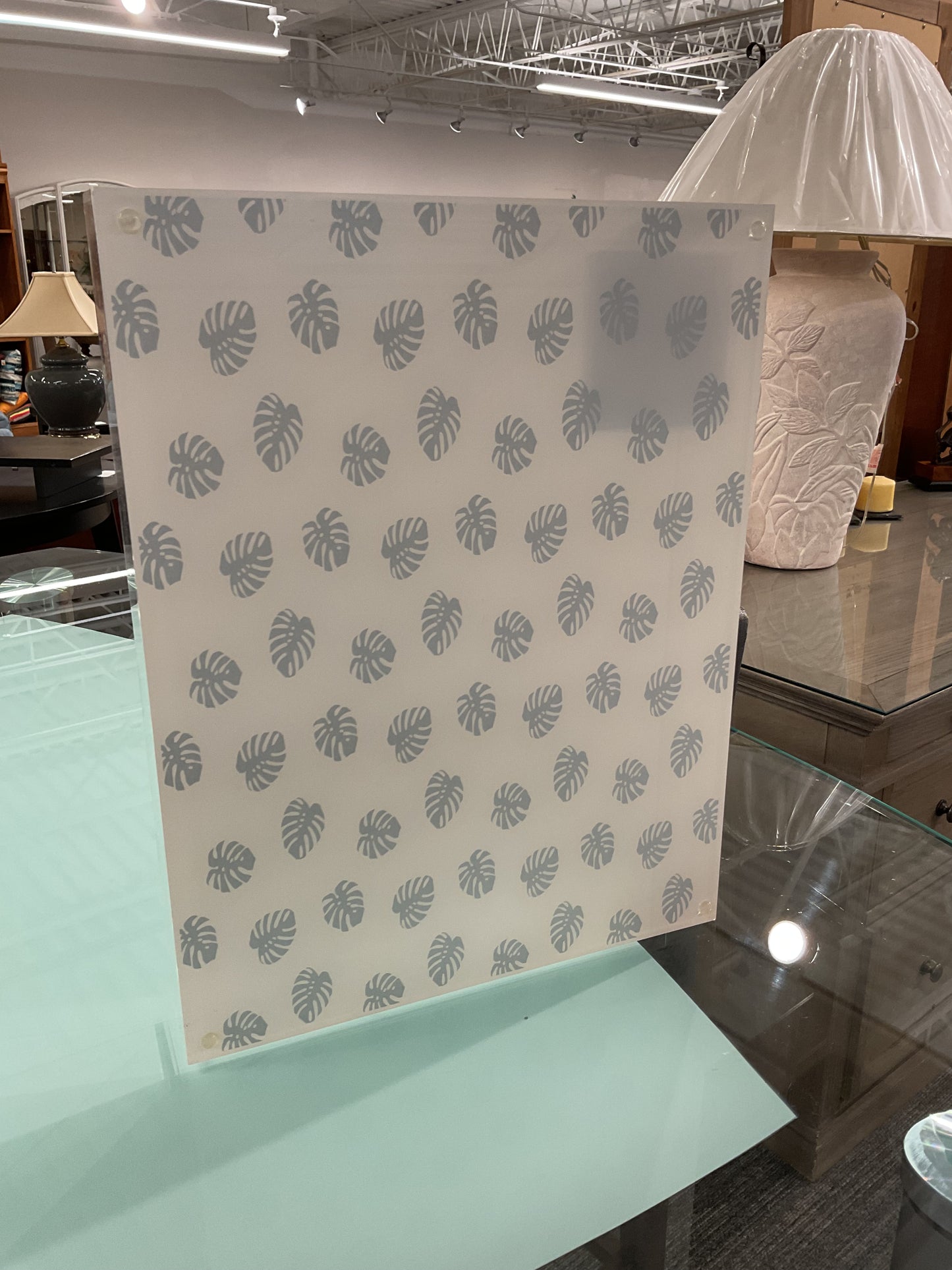 Leaf Pattern Acrylic Tray