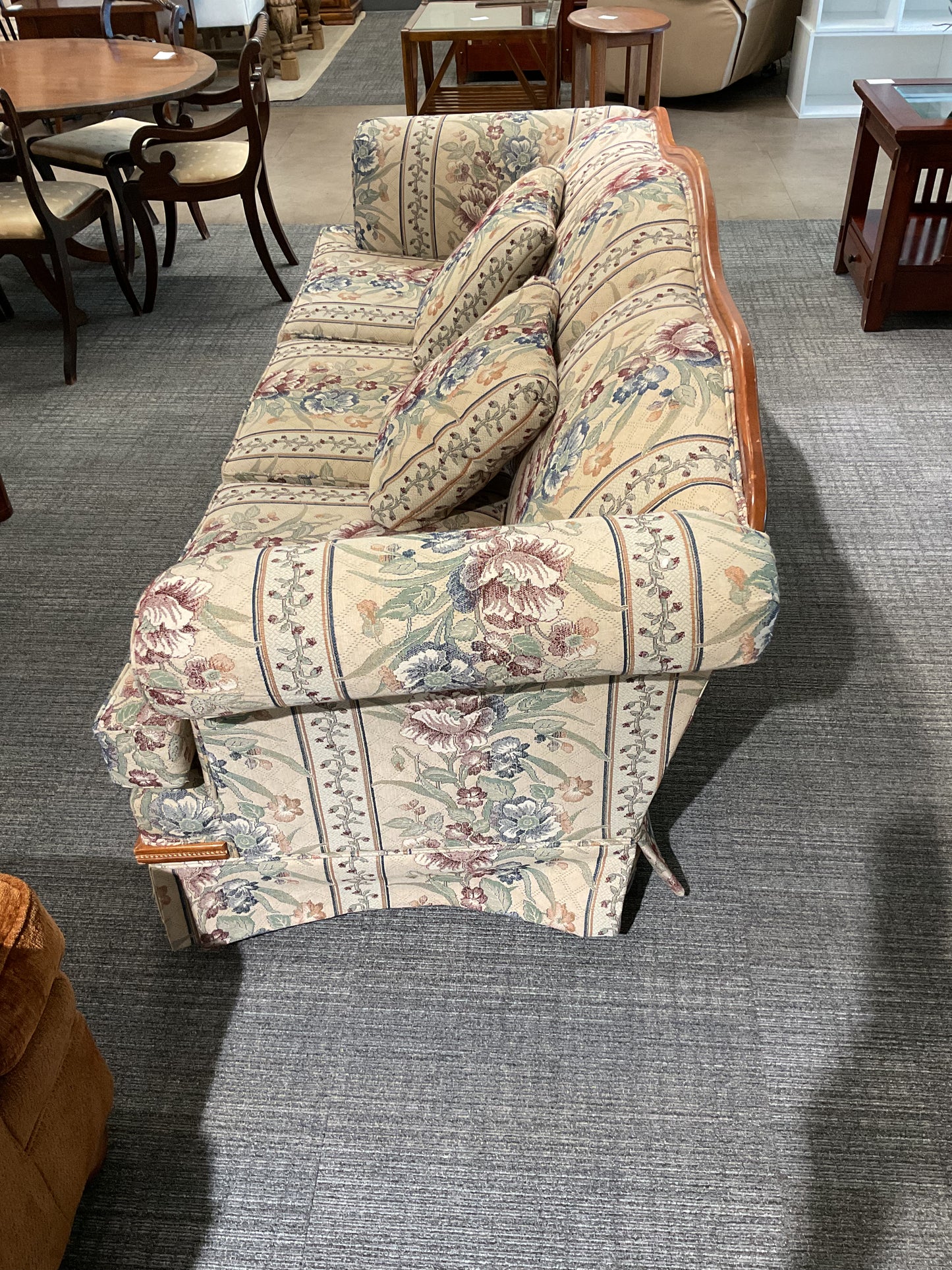 Blossom Sofa **wh