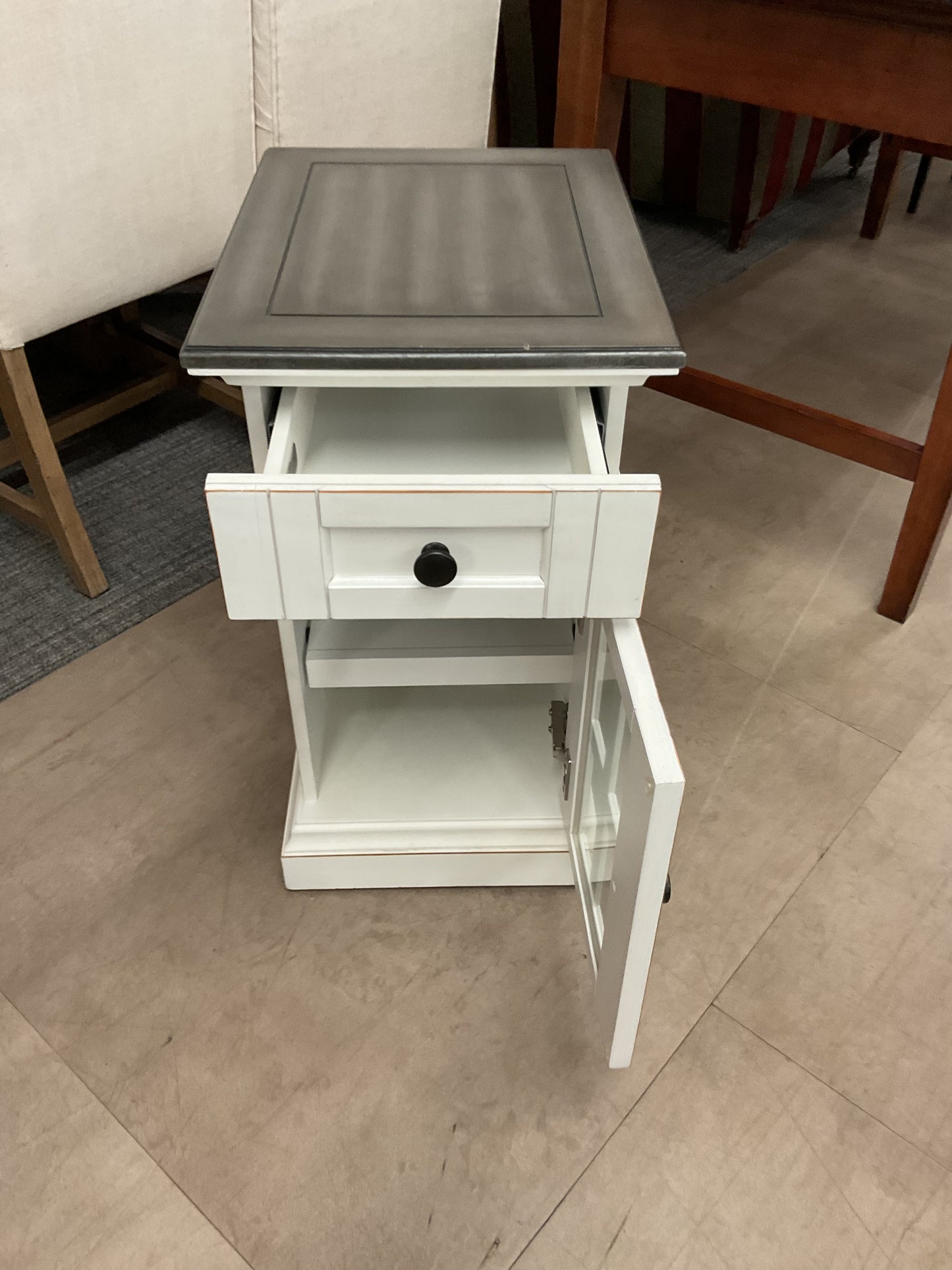 Chair Side Table W/Power
