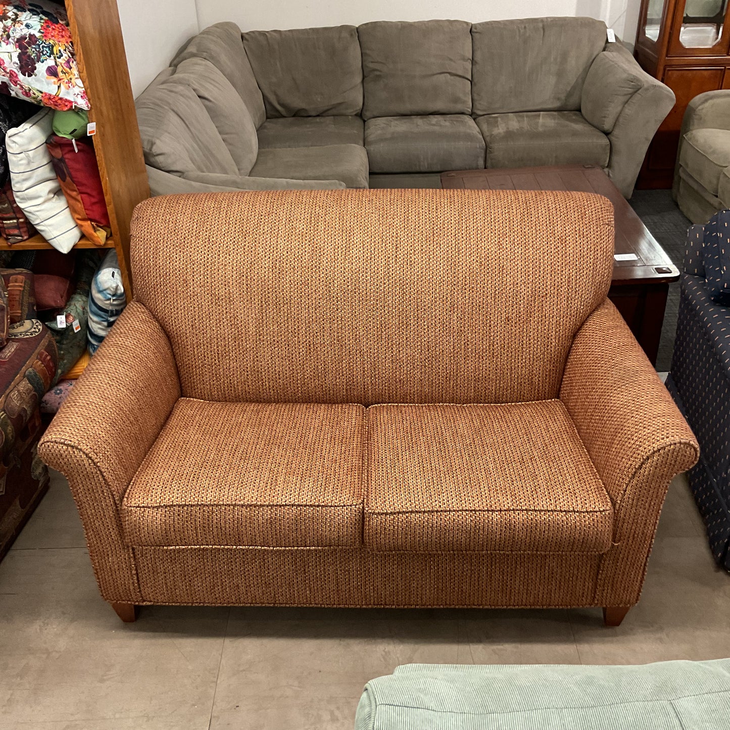 Autumn Loveseat