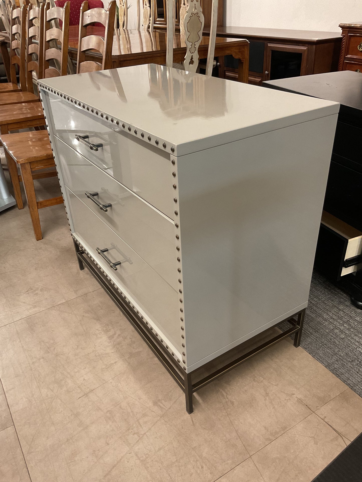 Aquarius Dresser