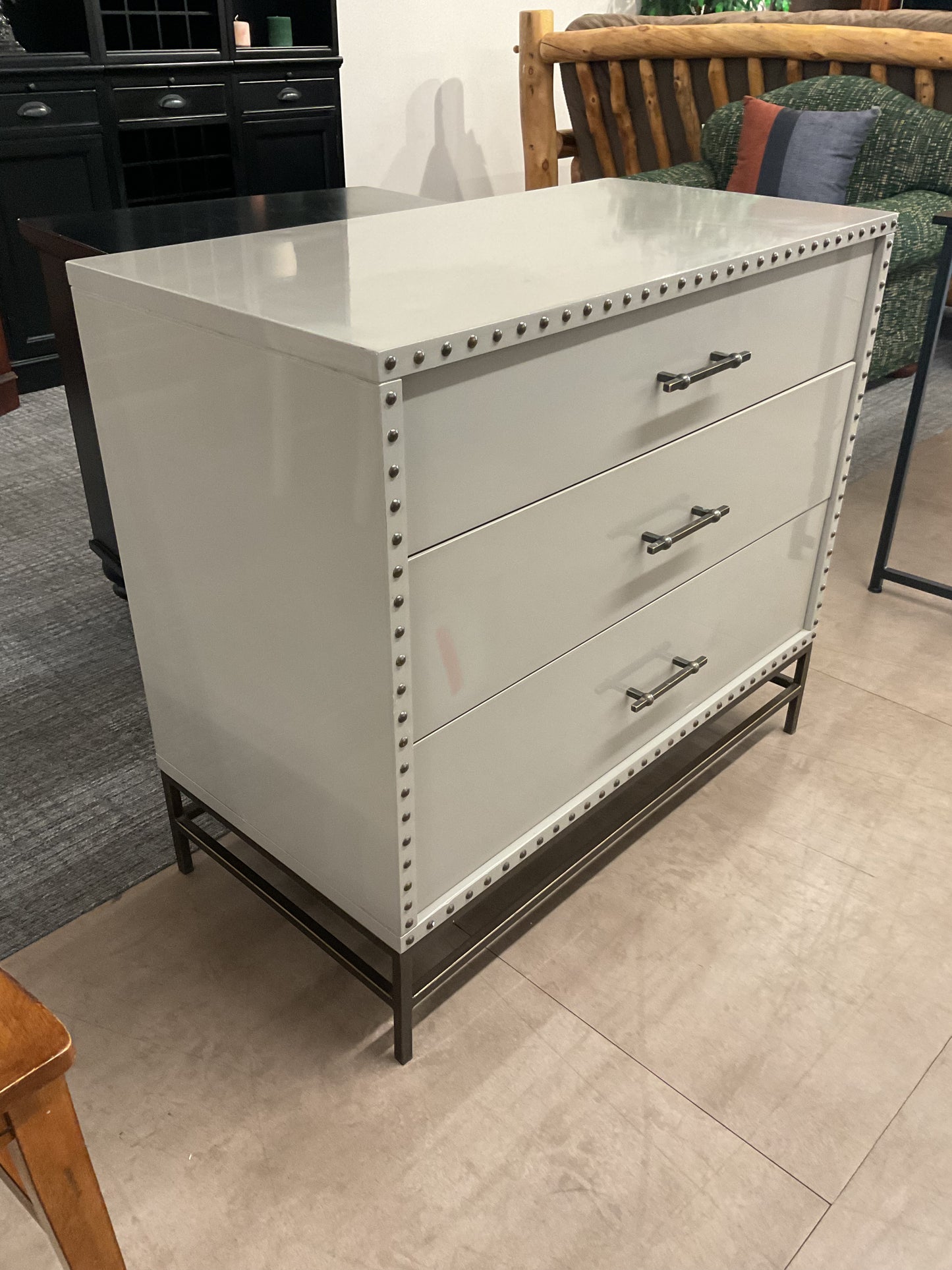 Aquarius Dresser