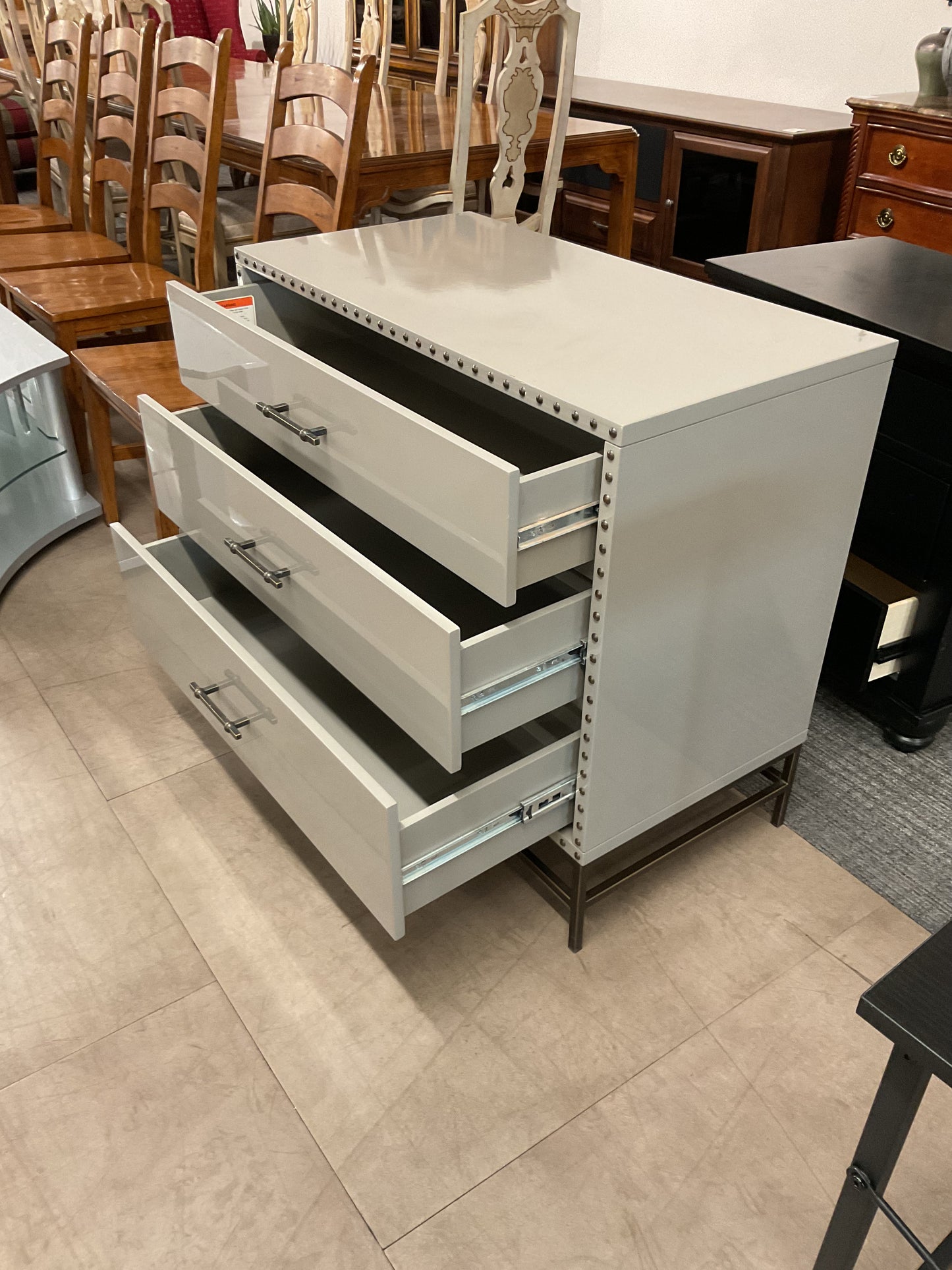 Aquarius Dresser