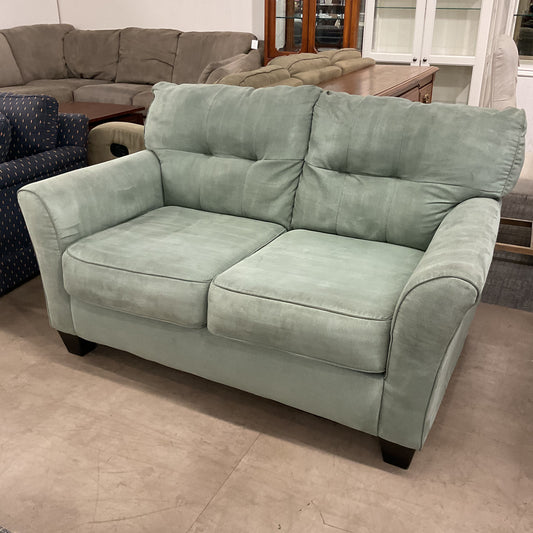 Seaside Loveseat