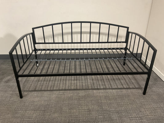 Black Metal Twin Daybed (G57)