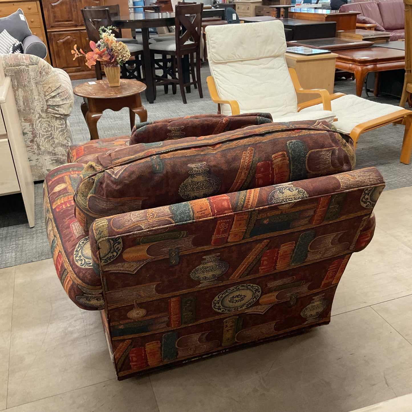 Extra Vintage Chair & Ottoman