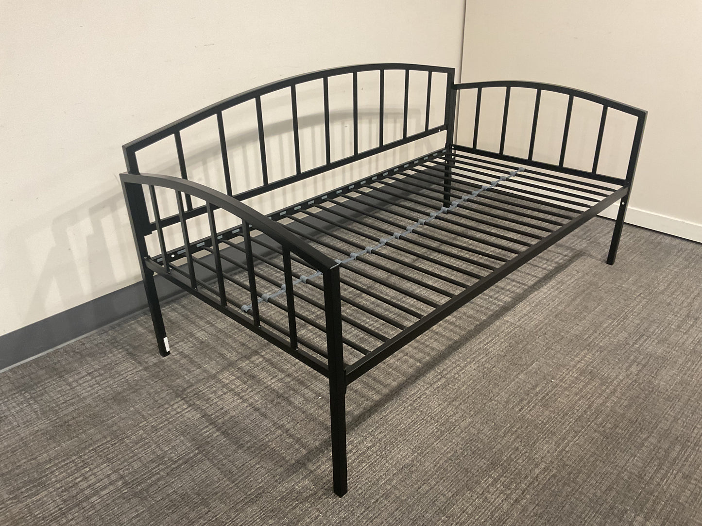 Black Metal Twin Daybed (G57)