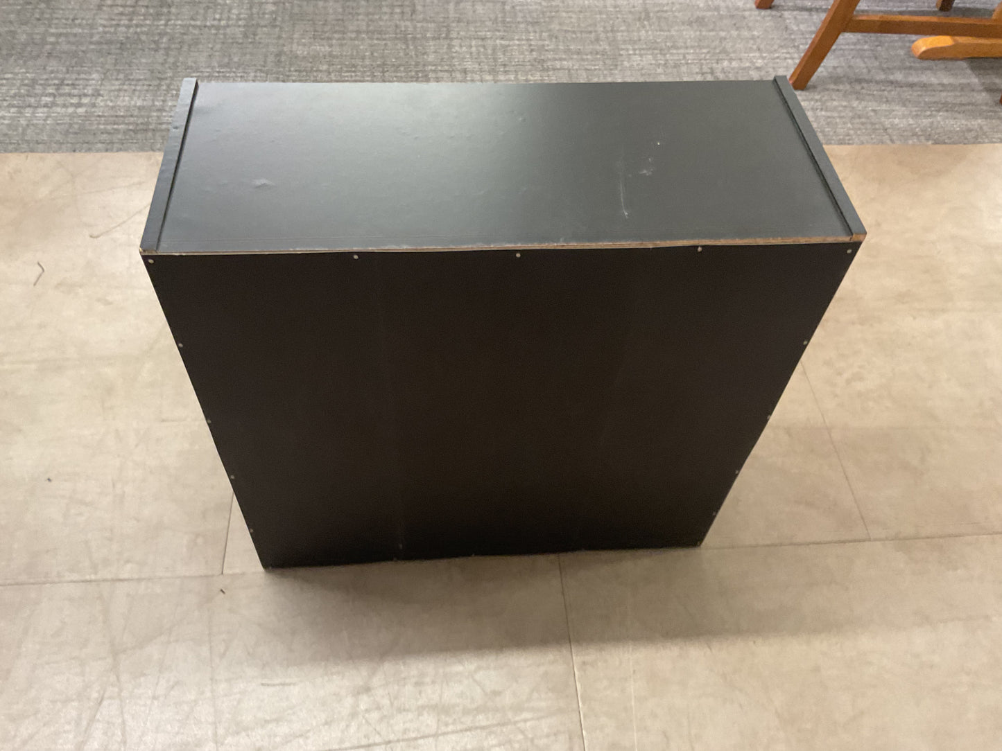 2-Shelf Bookcase