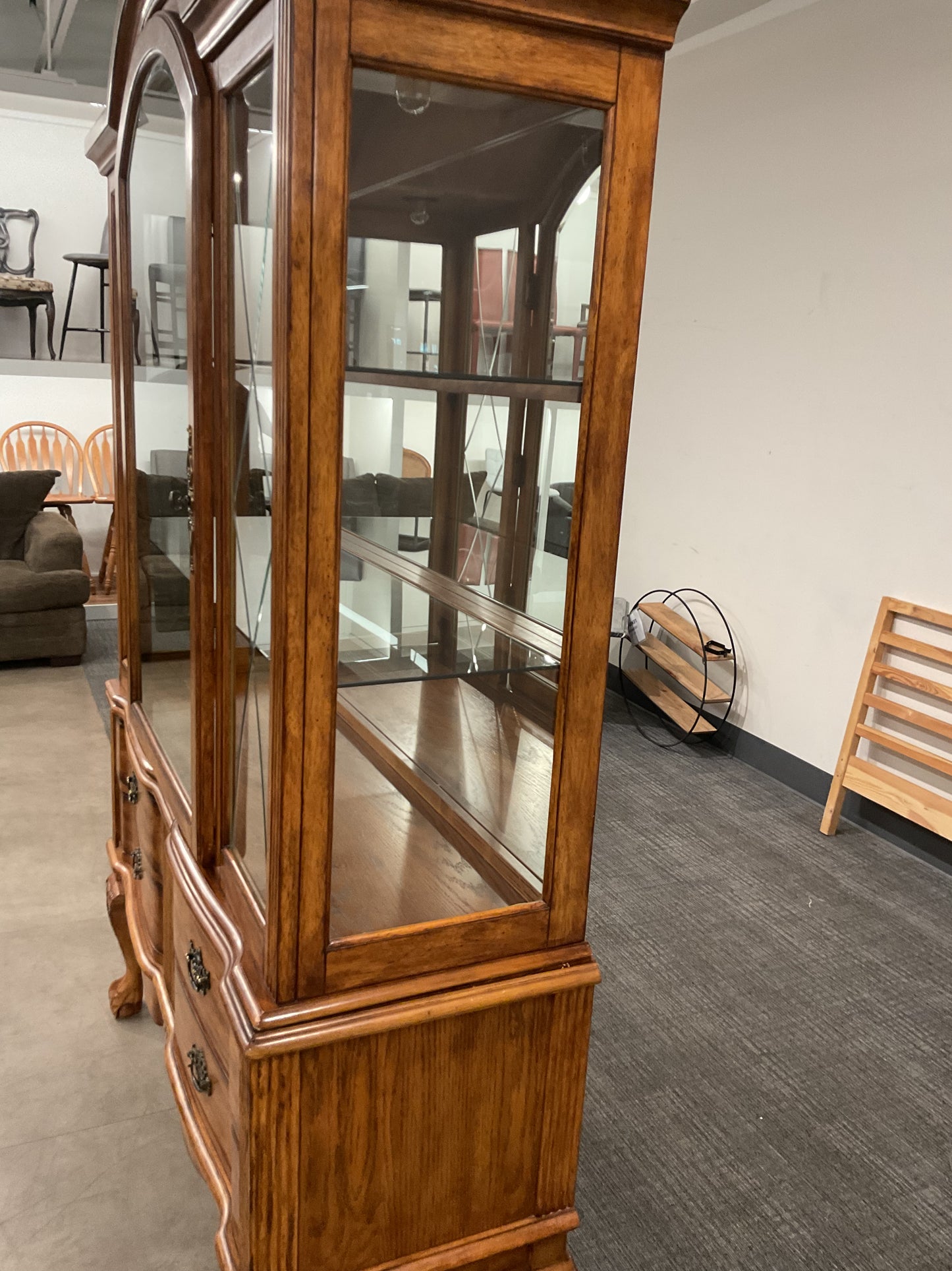 Elegance Display China Hutch