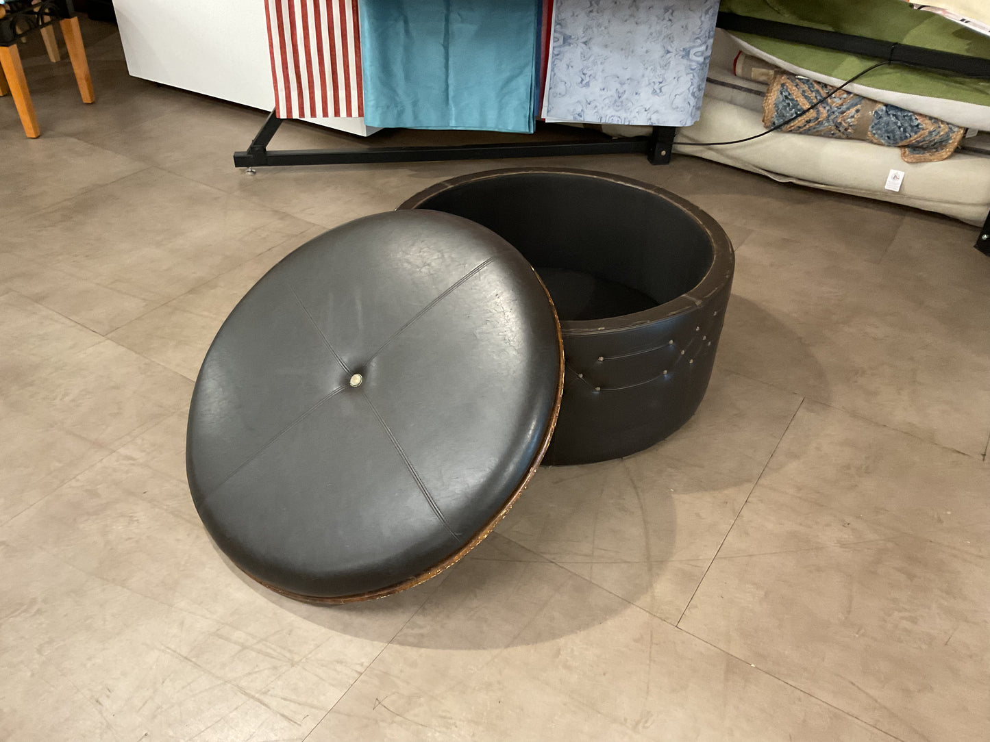 Rolling Storage Ottoman