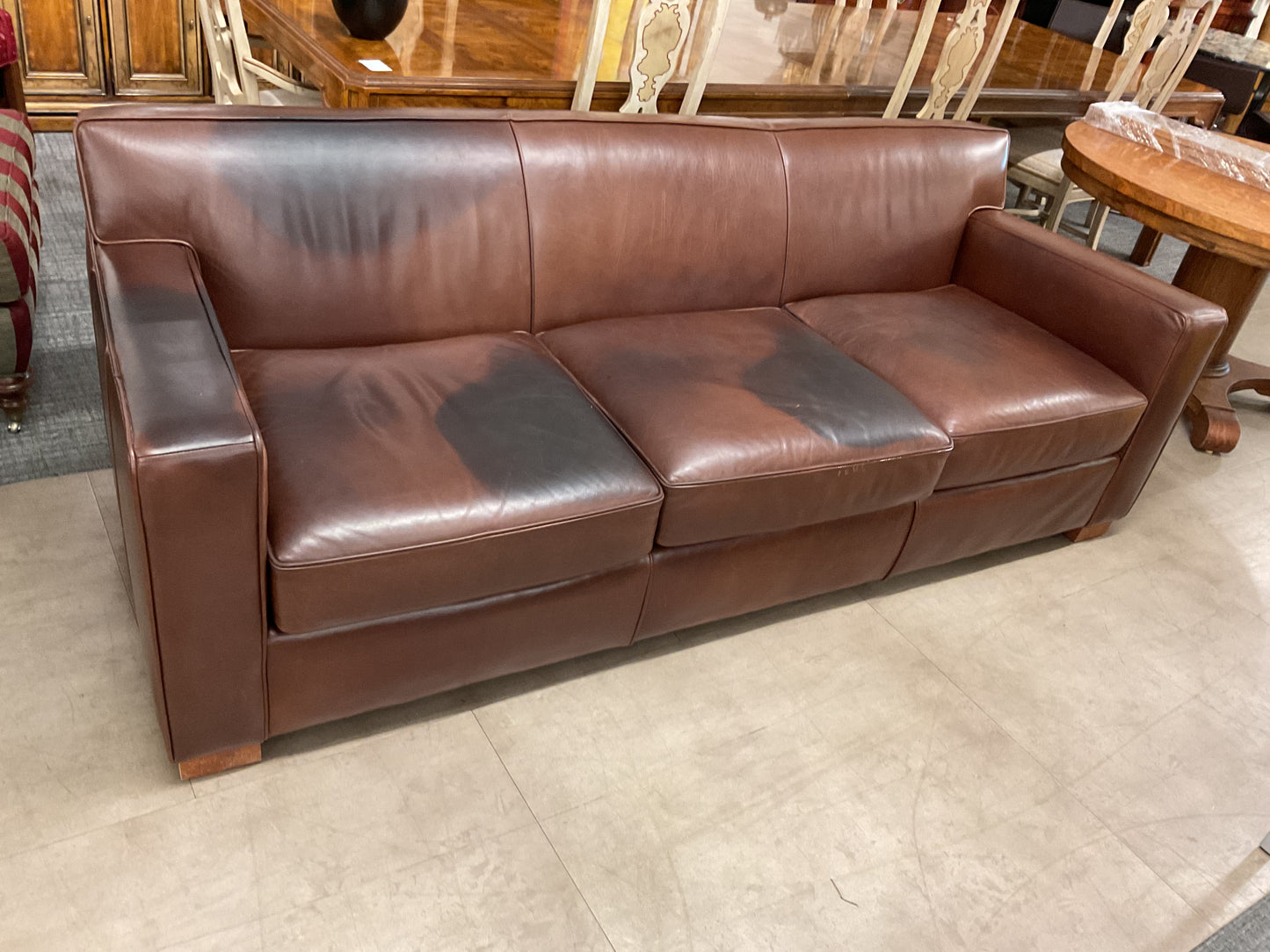 Buñuelos Leather Sofa