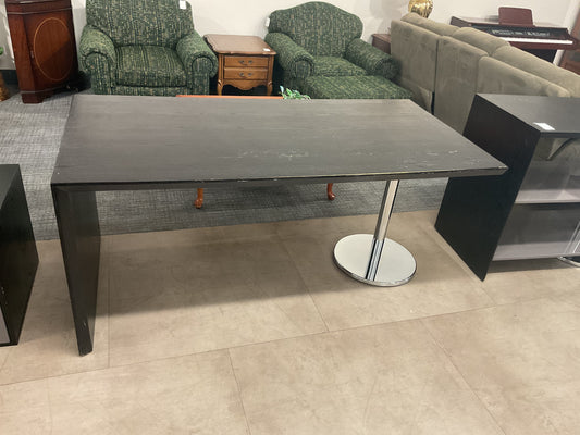 Pedestal Desk