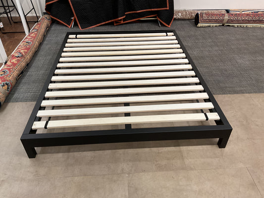 Queen Platform Bed Frame (G63)