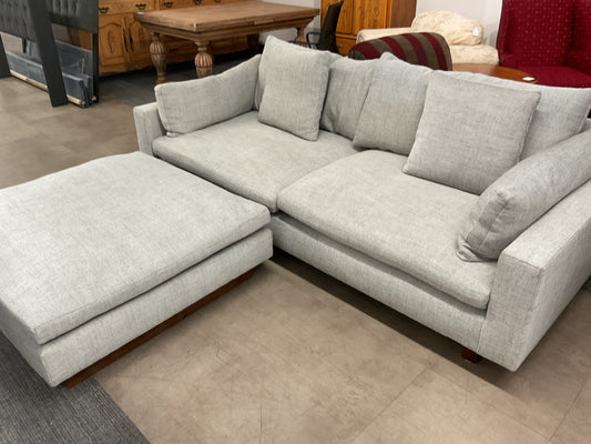 Exquisitely Grey Sofa W/Ottoman