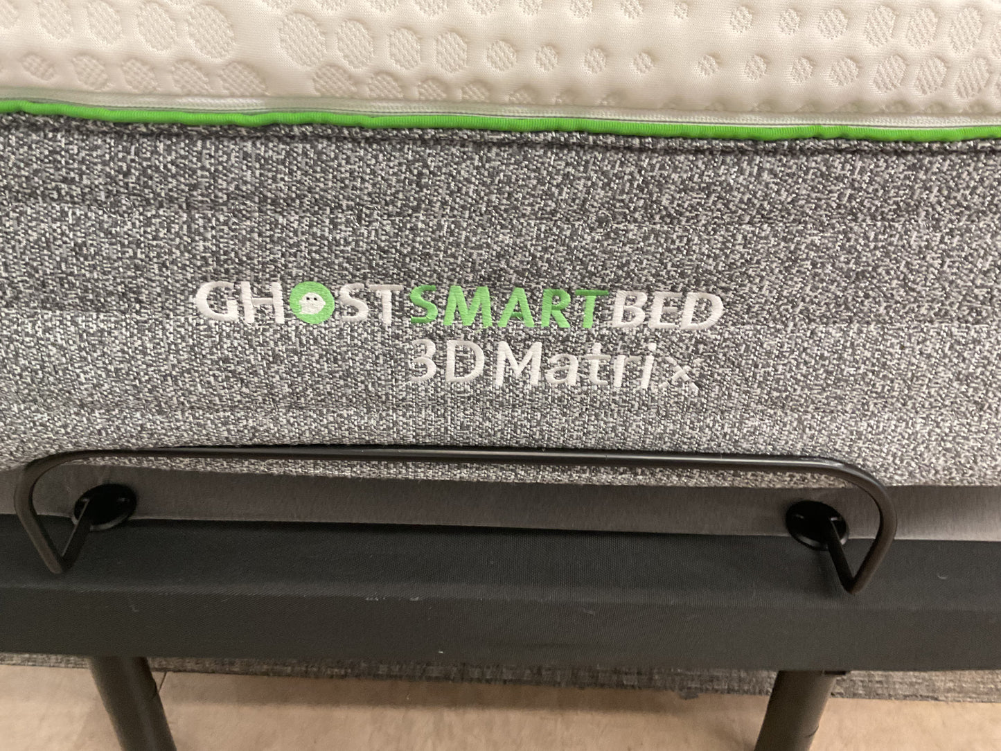Adjustable Twin Bed Frame & Mattress (G68)