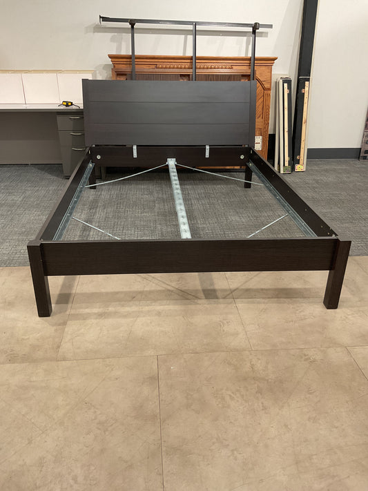 Annabelle Queen BedFrame (B316)