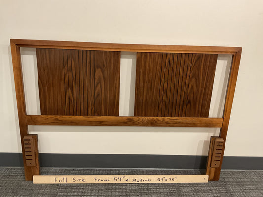 Room Full Headboard (B320)