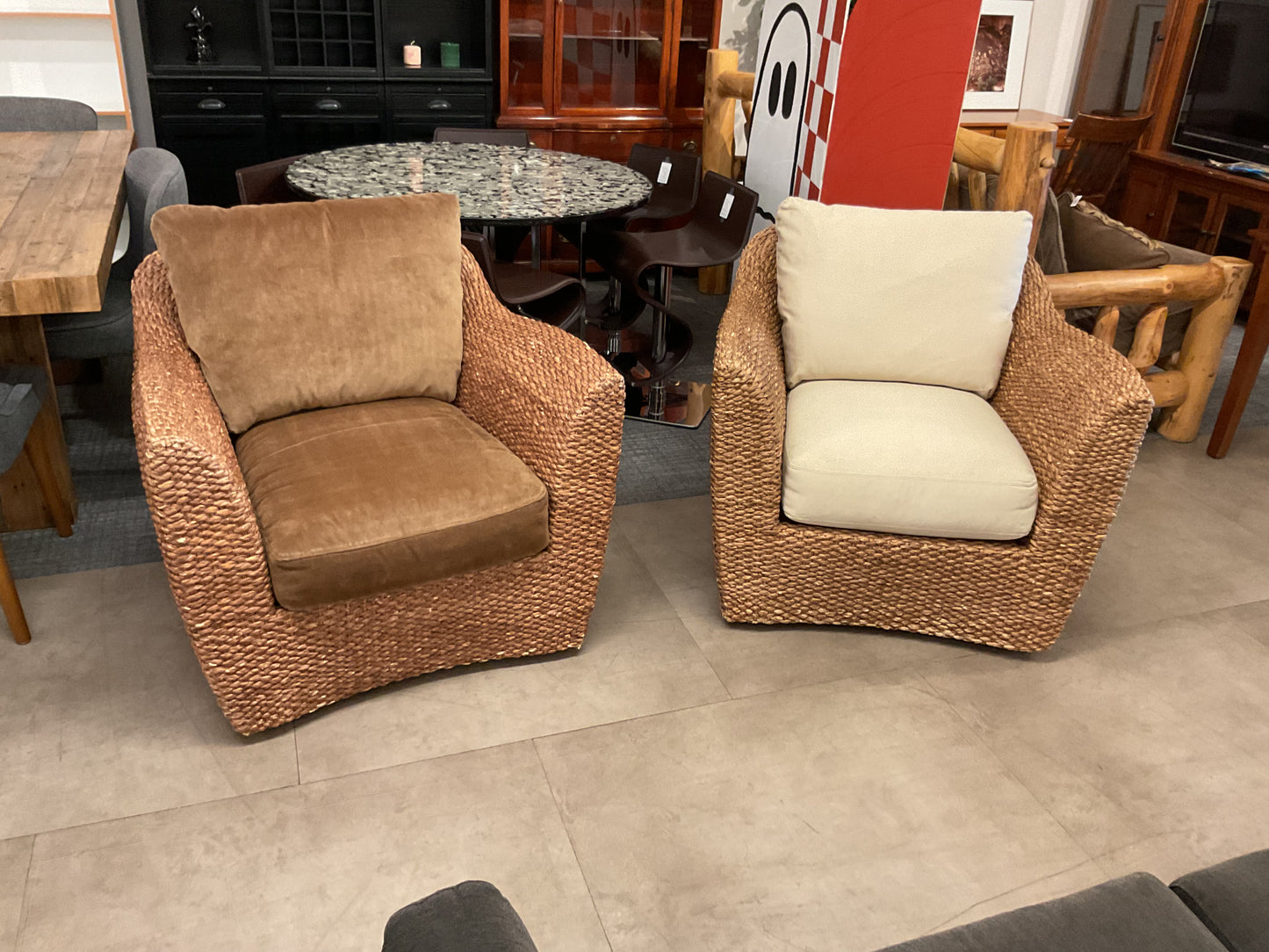 Hyacinth Woven Swivel Chair