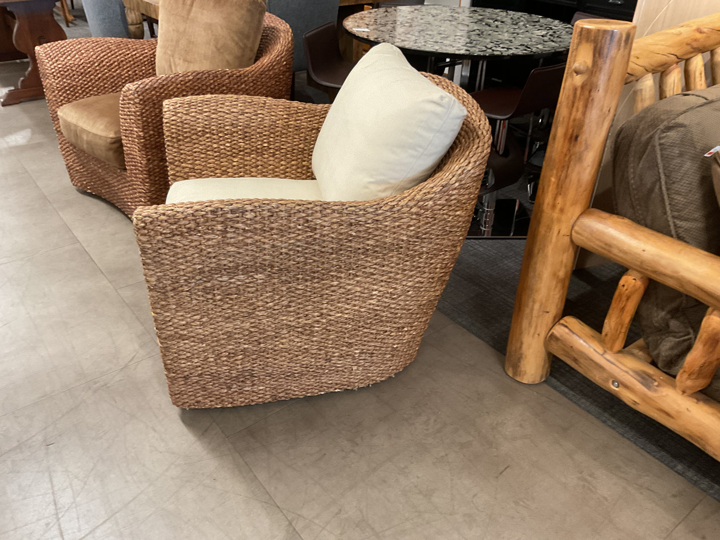 Hyacinth Woven Swivel Chair