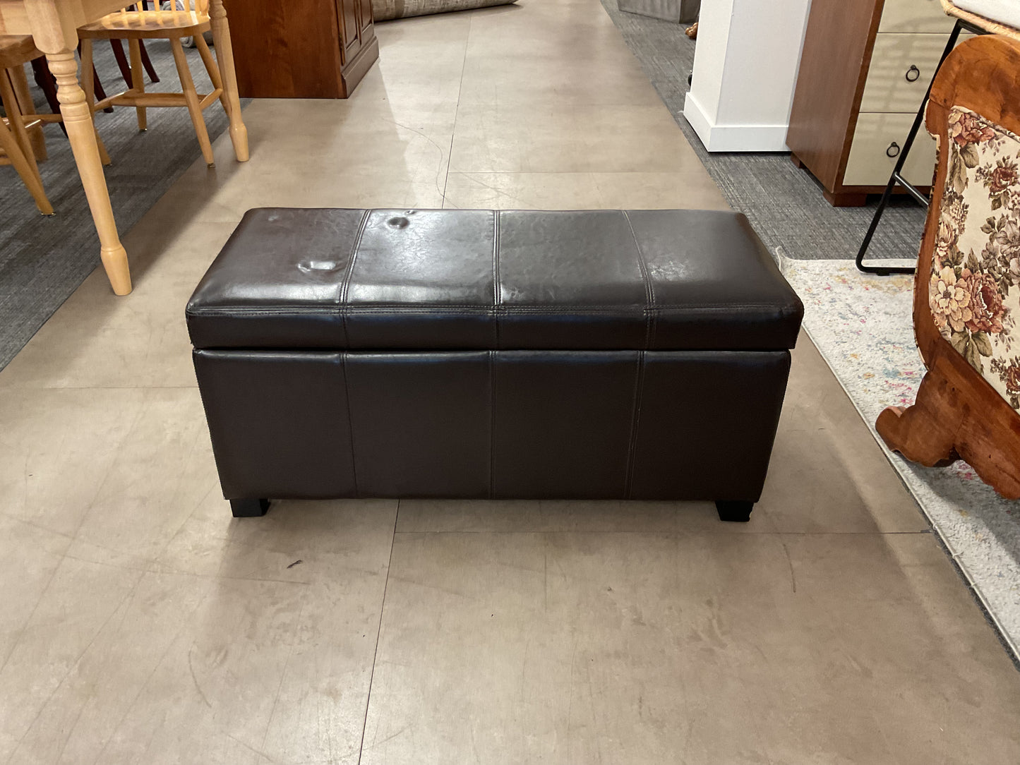 Handy Storage Ottoman