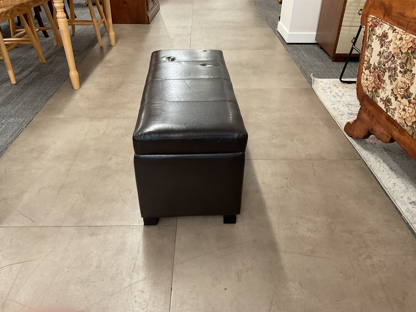 Handy Storage Ottoman