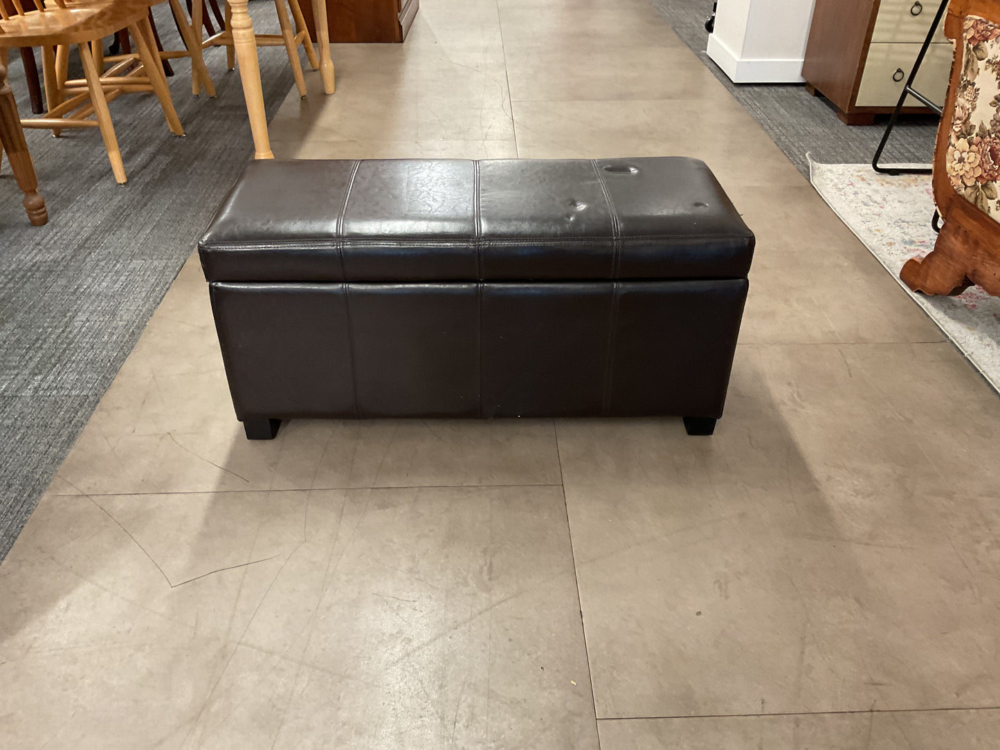 Handy Storage Ottoman