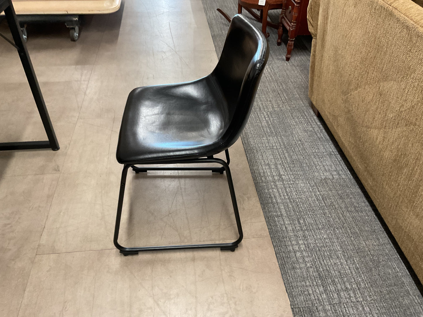 Onyx Table Set