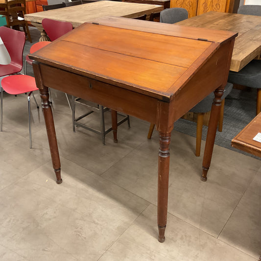 Antique Art Station