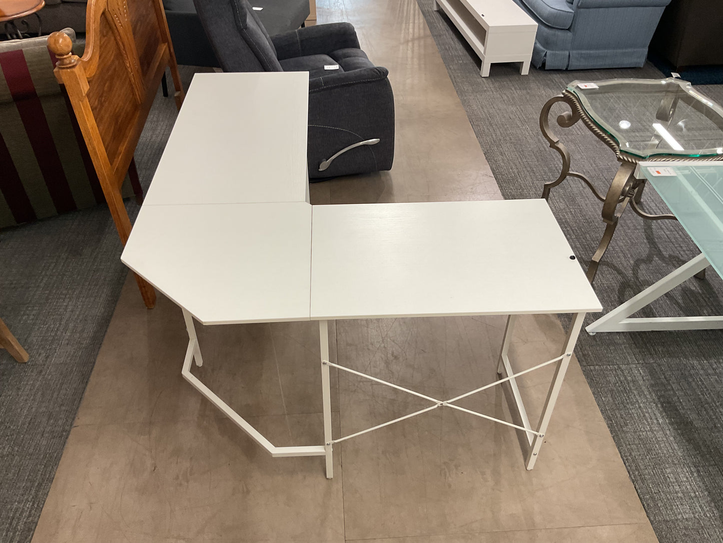 Take the L Desk